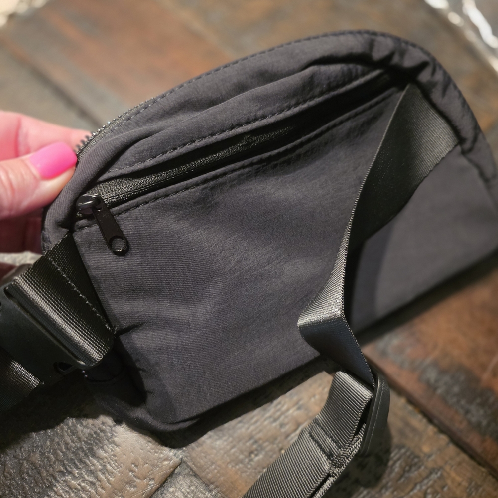 HALARA Black Belt Bag - Picture 4 of 7